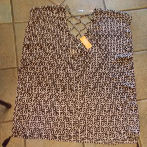 Kona Sol Tops - NWT, Ladies black & white top, size medium